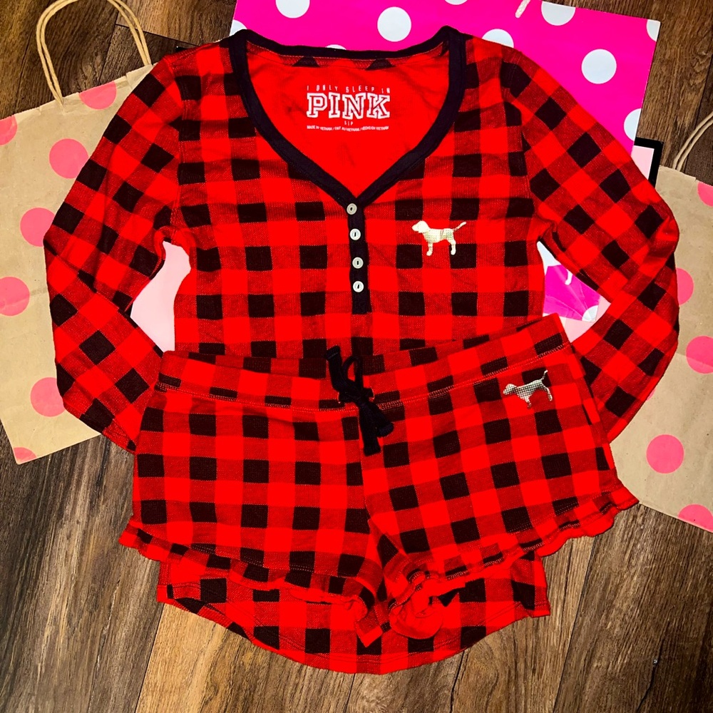 VS PINK SIZE SMALL 2015 BUFFALO PLAID PJ SET. LIKE NEW.